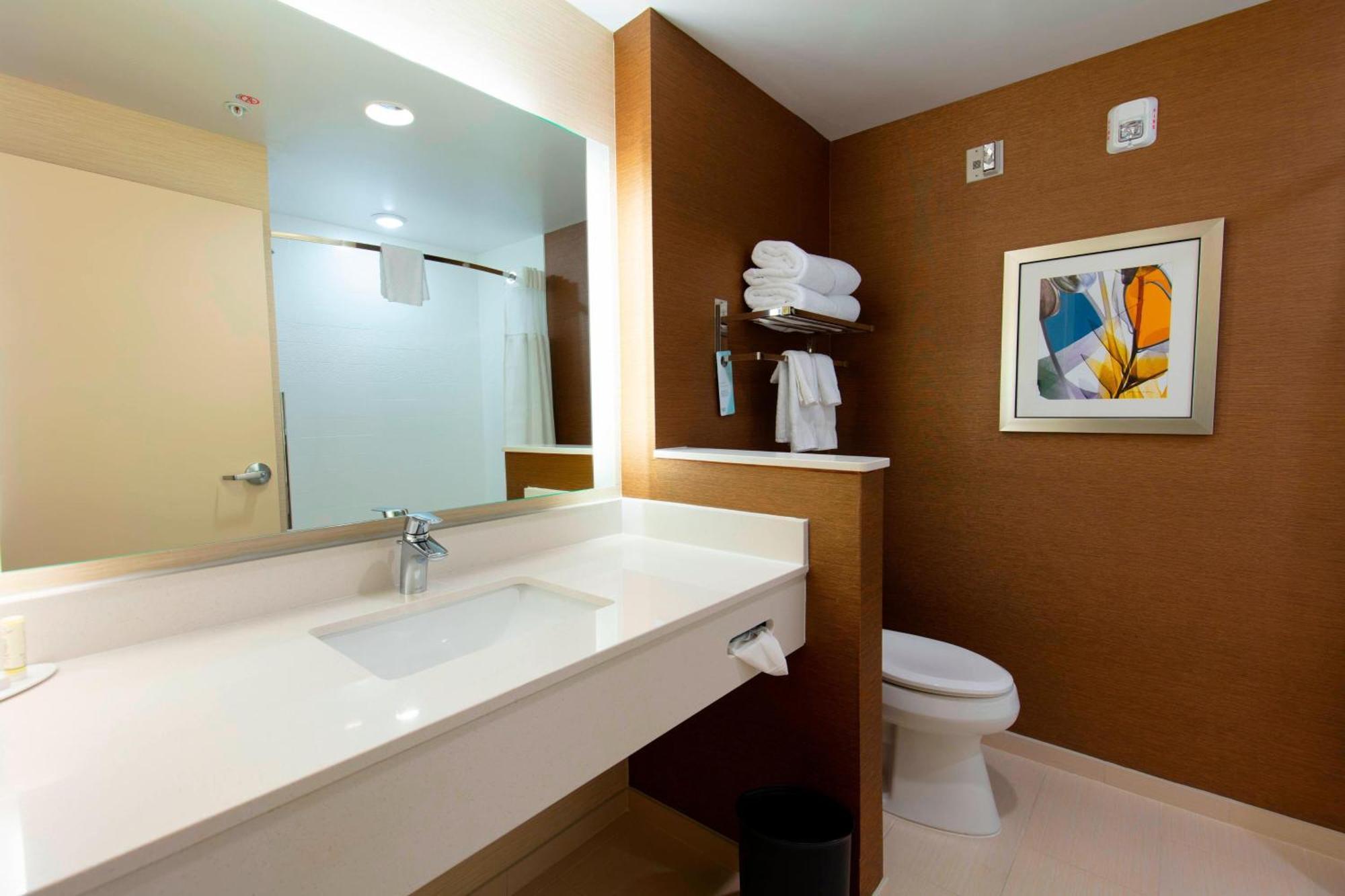 Fairfield Inn & Suites By Marriott Atlanta Woodstock Bagian luar foto